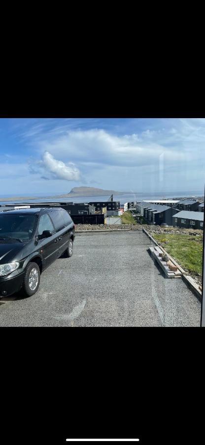 Modern Apartment With City & Oceanside View Torshavn Exterior photo